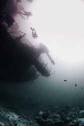 How to photograph the most photographed wreck in the Worl... by Peter Symes 